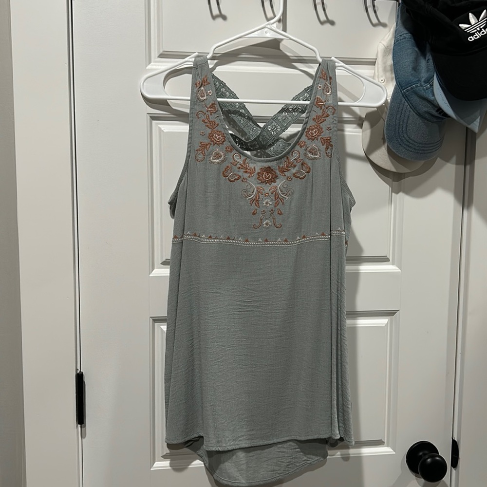 Know Rose XS tank! super cute and very comfortable!